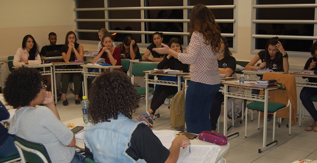 Alunos de Pedagogia debatem as perspectivas da nova lei