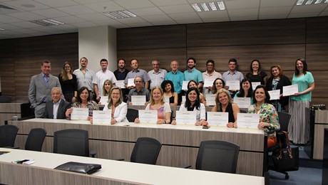 Programa de ensino In Company certificou 90 profissionais em parceria com o Sistema FAEP/SENAR-PR