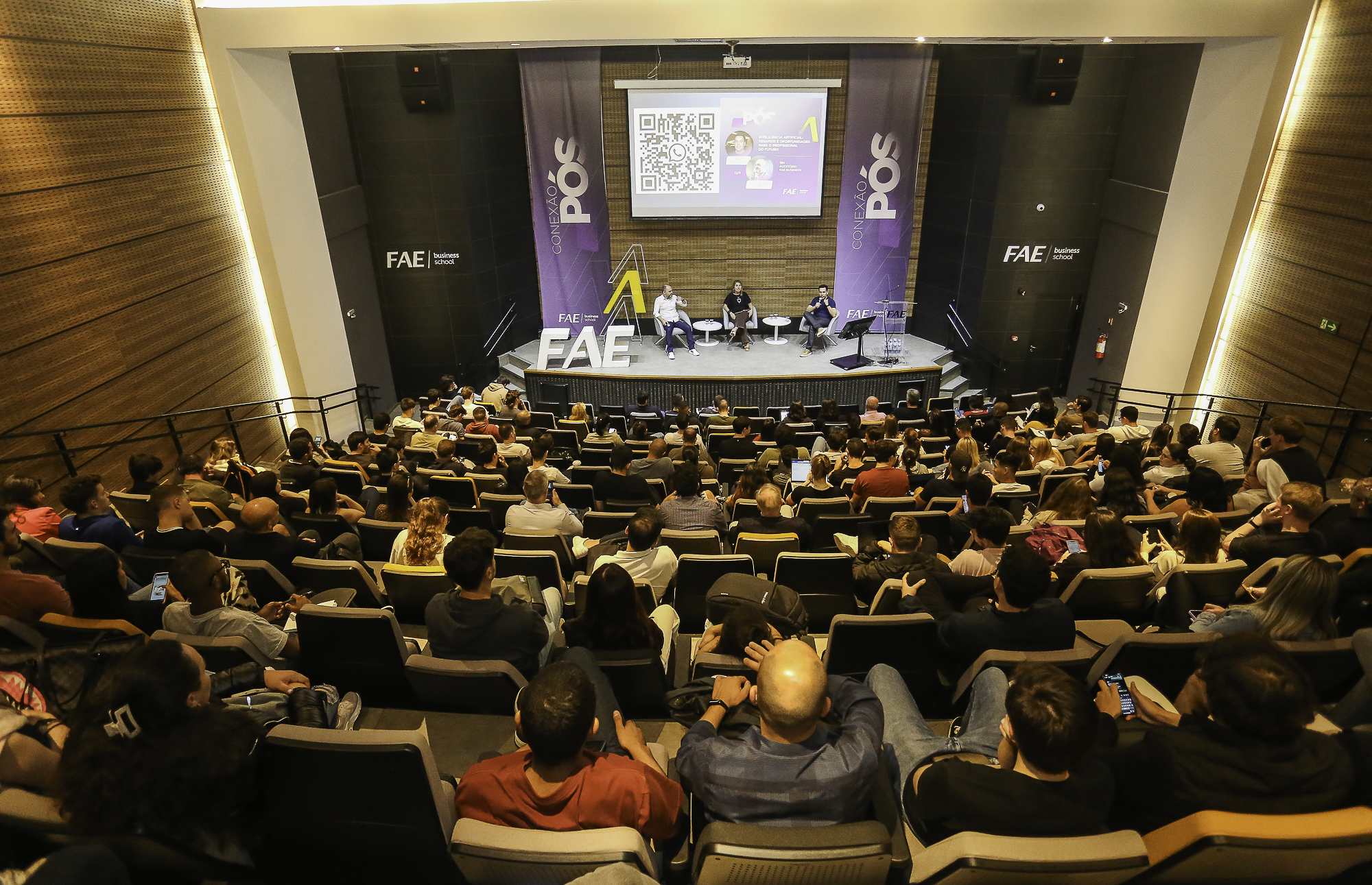 O evento, aberto ao público interno e externo, reuniu palestrantes de diferentes áreas de atuação 