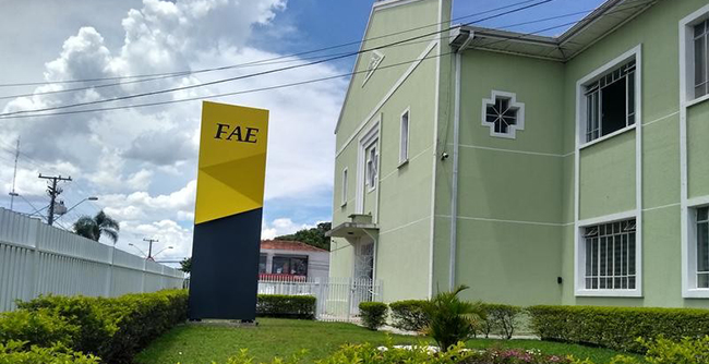 Estudantes dos campi de Araucária e São José dos Pinhais recebem homenagem pelo ótimo desempenho acadêmico