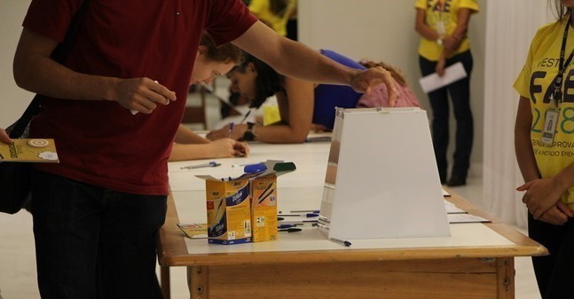 Evento contemplou, com bolsas de estudos, três estudantes 