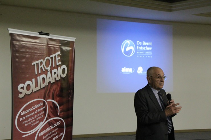 Palestra sobre planejamento de carreira com o headhunter Bernt Entschev.