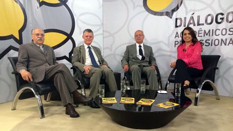 Neste domingo, às 19h30, a CWB TV apresenta a reprise do programa sobre o tema “Educação, criatividade e produção: sinergia para a competitividade”.