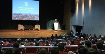 Evento realizado na FAE contou com a presença do prefeito de Curitiba, Rafael Greca 