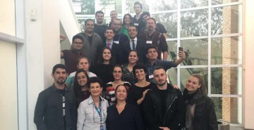 Alunos da FAE de Curitiba e São José dos Pinhais participam de um treinamento no Sebrae