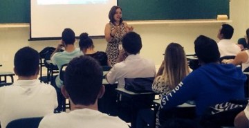 Alunos da FAE participam de oficinas sobre a arte de estudar.