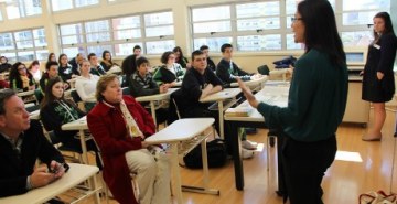 Escritório EducationUSA aproxima alunos da FAE e do Bom Jesus de universidades norte-americanas